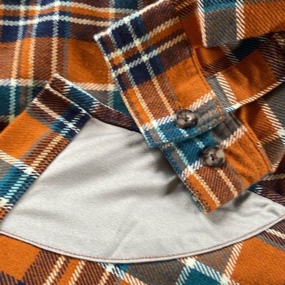 Duluth Trading Co Women's Folklore Flannel Shirt - Picture 5 of 8